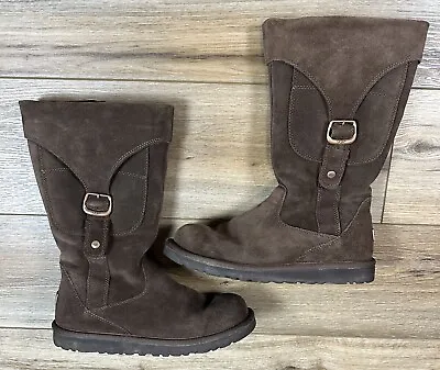 UGG Cargo Boot Brown Suede Sheepskin Zip Pocket 6 Womens  • $45