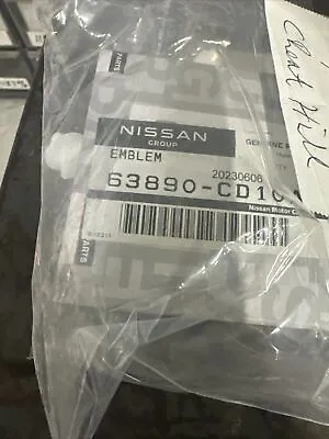 OEM Nissan 63890-CD10A 03-08 350Z Z33 Side Black  Z  Emblem Badge Genuine Part • $35