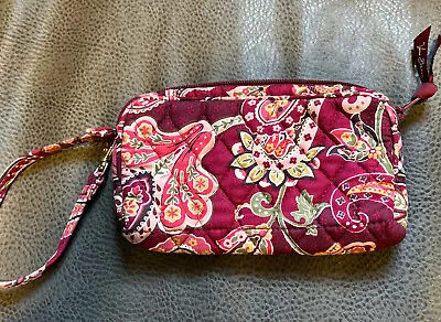 Vera Bradley Picadilly Plum Wristlet • $12