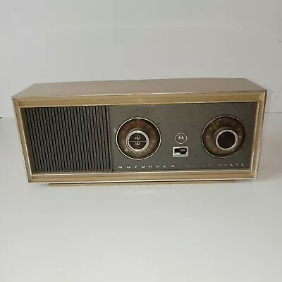 Vintage Motorola Solid State AM FM Radio Model 1344-TT8EN  • $25