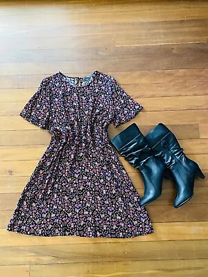 $20 • Buy SPORTSGIRL Black And Pink Floral Dress Sz 16