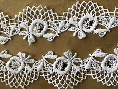 9 1/2 Yds  Lovely Scalloped White Floral Cotton Venise Lace Edge • $18.99