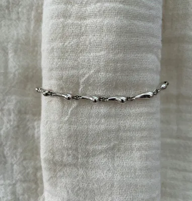 Tiffany & Co. Elsa Peretti Mini Continuous Teardrop Bracelet In Sterling Silver • $300