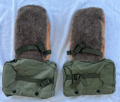 Vintage Air Force Arctic Extreme Cold Weather Military Mittens/Gloves SMALL • $20