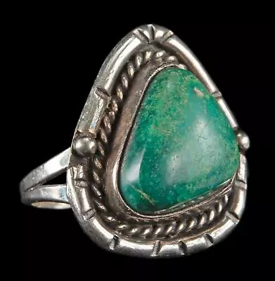 Vintage Native American Sterling Green Triangle Turquoise Ring 6.2gr • $75