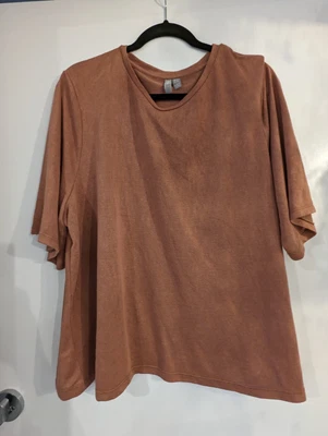 $5 • Buy Size 18 ASOS Top