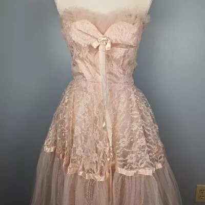 Vintage 1950s-60s Peachy Pink Prom Dress • $150