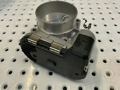 NEW GENUINE THROTTLE BODY HOLDEN COMMODORE STATESMEN VZ WL 04-06 LY7 6 Cyl 3.6L • $285