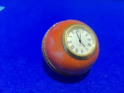 £10.50 • Buy Crown Windsor Cricket Ball Clock