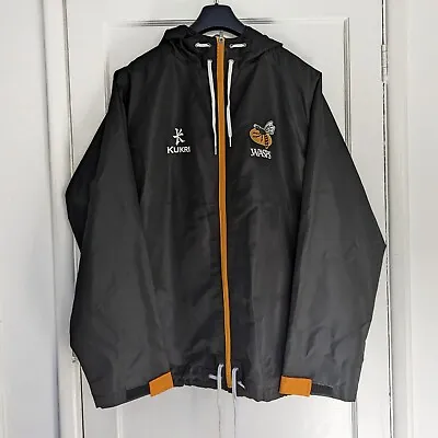 LONDON WASPS Rugby Jacket Black Kukri Hooded Windbreaker Size 4XL 50  Chest  • £24.99