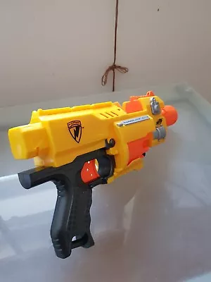 Nerf N-Strike Barricade RV-10. Includes 5 Darts • $20