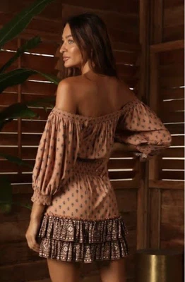 $60 • Buy Tigerlily Imani Shira Dress Size 14.