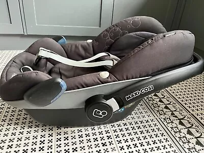 Maxi Cosi Bundle: Child Seats And Isofix And Bag • £150