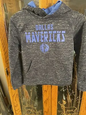 NBA Hooded Sweatshirt Dallas Mavericks Size S 6-7  • $8.50