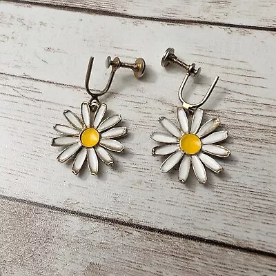 Vintage Screw On Earrings Daisy Dangle • $10.99