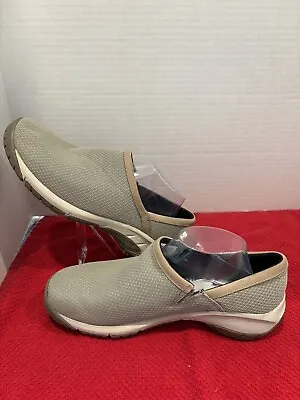 Merrell Encore Breeze 3 Women's Slip Ons Size 9.5 • $16.77