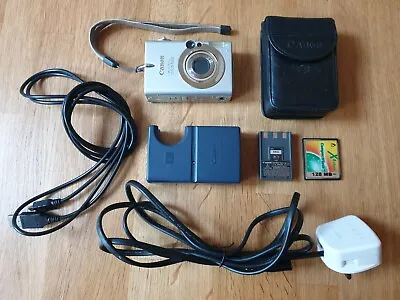 CANON IXUS 500 Digital Camera With Accessories - For Repair • £25