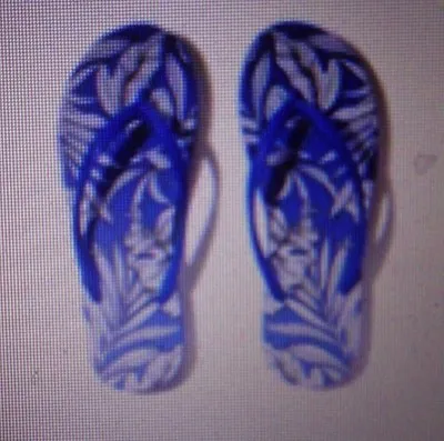  NWTHollister Women PATTERN  Rubber Flip Flops Size Medium BLUE PRINT • £14.60