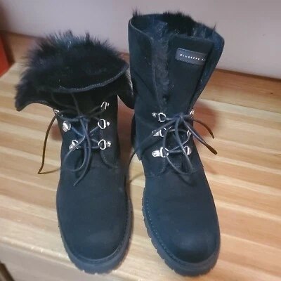 $245 • Buy Giuseppe Zanotti Boots Woman 41