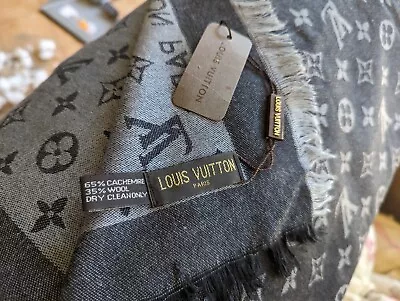 Louis Vuitton Shawl Scarf 65% Cashmere 35% Wool • $395