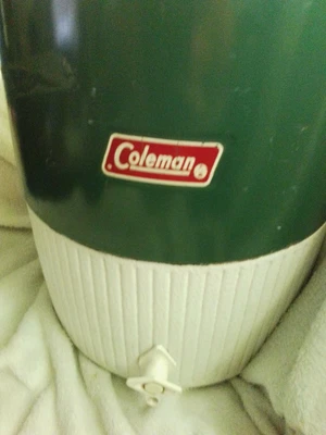$20 • Buy Vintage Coleman 2 Gallon Diamond Green White Water Jug Cooler Metal Plastic USA