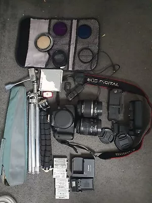£300 • Buy Canon Eos 650d Bundle With Accessories