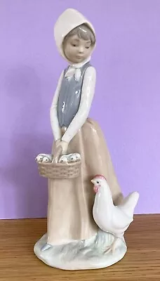 NAO By LLADRO GIRL WITH CHICKEN & BASKET OF CHICKS FIGURINE - No: 569 - 1985 • £17.99