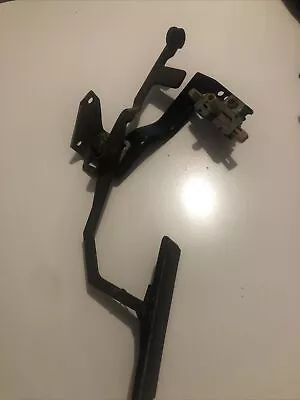 Holden Pedal Hj Hx Hz Wb Cable Accelerator Pedal Ute One Tonner Panelvan T 400 • $75