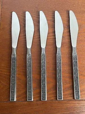 Vintage / Retro Stainless Steel WILTSHIRE BURGUNDY Serrated Knives X 5 • $25