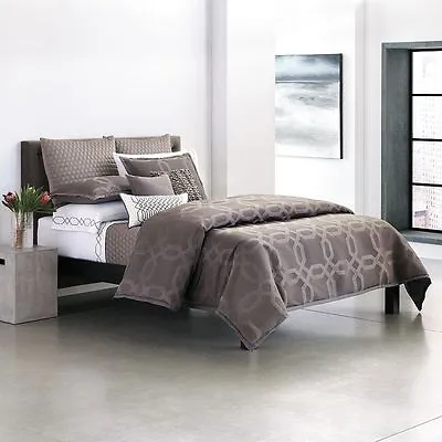 SIMPLY VERA Vera Wang CITY SHADOW Comforter Set 4-pieces Size QUEEN *New  • $181.99