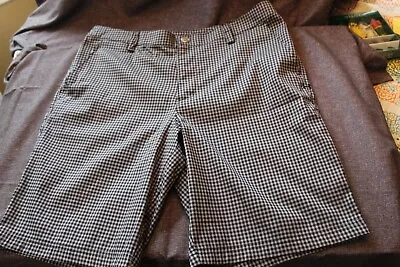 Under Armour UA Mens Golf Shorts Gray And Black Checks 36W Flat Front • $24.99