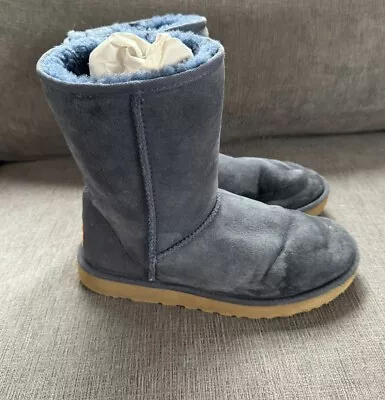 UGG Classic Short II Lighthouse Suede Fur Boots Womens Size 10 • $40