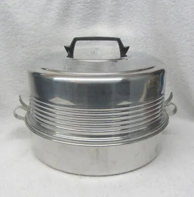 Vintage REGAL WARE Aluminum Covered 2 Piece Cake & Pie Carrier With Locking Lid • $24.99