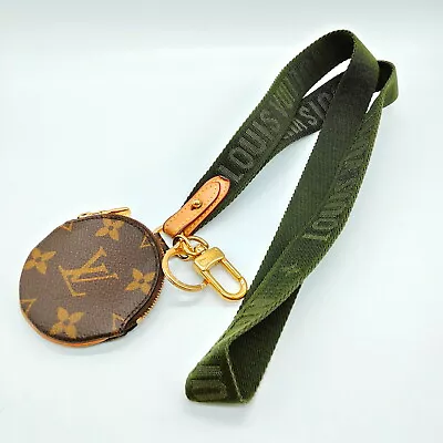 Louis Vuitton Key Ring  M69556 Browns Greens IK0290 1275902 • $89.88