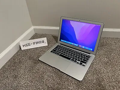 Apple MacBook Air 13.3  (512GB SSD Intel Core I7 2.2 GHz 8GB) Laptop - Silver • $160