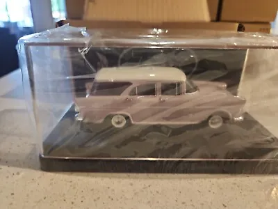 TRAX TR88B 1961 Holden Special Wagon Cameo Beige 1:43 Diecast Model In Case • $45