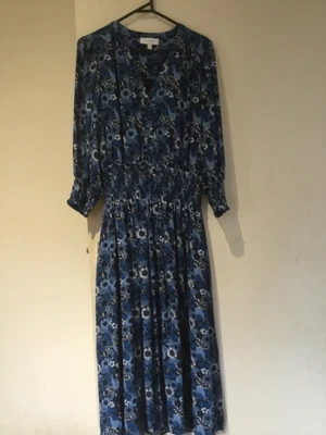 $20 • Buy Witchery Blue Floral Dress Size 12 VGC