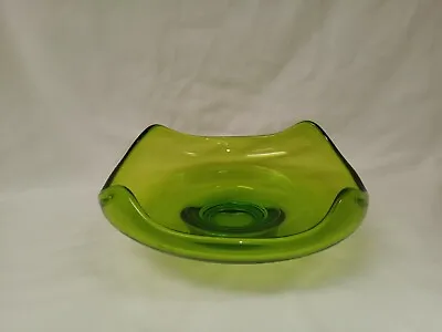 Vintage Viking Glass Epic Pattern Bon Bon Dish Bowl #6602 Avocado Green 7  D • $12