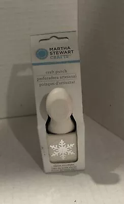   Martha Stewart ALPINE SNOWFLAKE Punch New In Package M283008 • $26.95