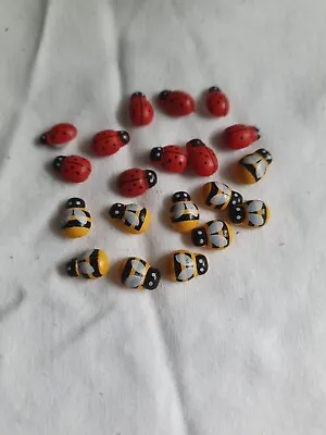 Mini 9x12mm Mixed Yellow Bees & Red Ladybirds Wooden Craft Card Wood Toppers • £1.50