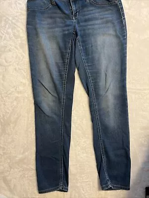 Juniors Mudd Jeans Size 9 • $4