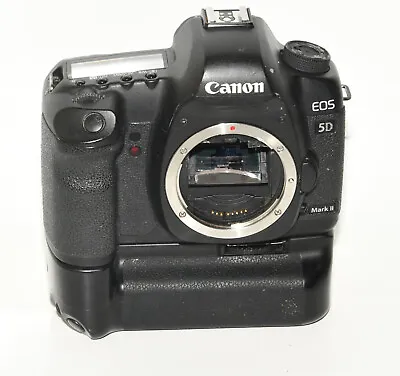 Canon 5D Mark II Digital SLR Camera Body. FOR PARTS NOT WORKING • £111