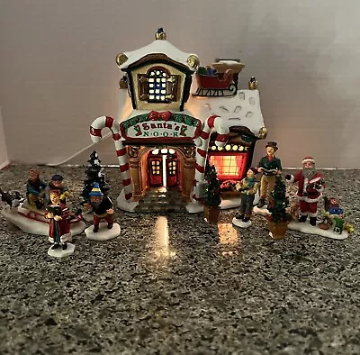 Lemax Santa's Nook 2000 Santa's Wonderland Porcelain Lighted Village & Figures • $19.99