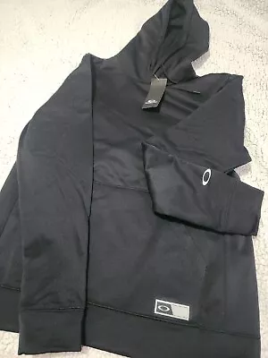 OAKLEY Hoodie Men's  Pullover Kangaroo Pocket Black Size XL • $39