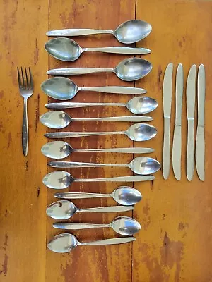 Dorzel By Hull Stainless  Enchanted Star  Atomic Starburst Mcm Silverware Set 19 • $45