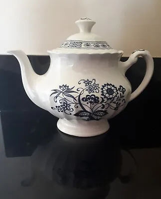 J & G Meakin Classic White 'Blue Nordic' Vintage Teapot 2 Cup • £10
