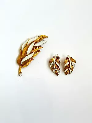 Signed Vintage Kramer Brooch & Matching Clip-On Earrings Set • $29.99