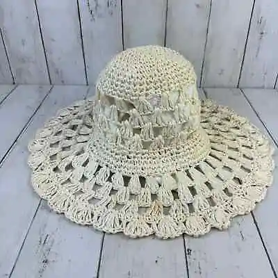 VTG Betmar New York-Paris White Crochet Straw Packable Floppy Sun Hat  • $24.99