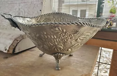 VTG 10  Metal Pedestal Fruit Bowl Centerpiece Dish Pressed Hammered Lion Heads • $40