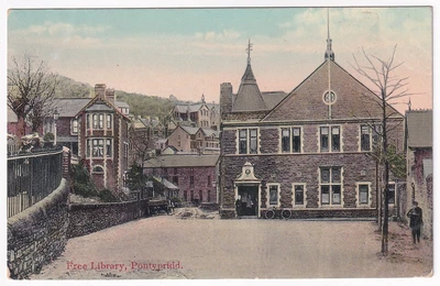 £5 • Buy FREE LIBRARY  PONTYRIIDD Pre 1918